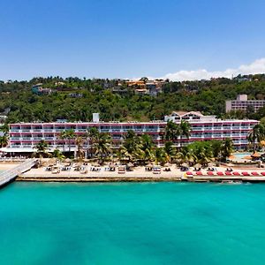 Grand Decameron Montego Beach, A Trademark All-Inclusive Resort